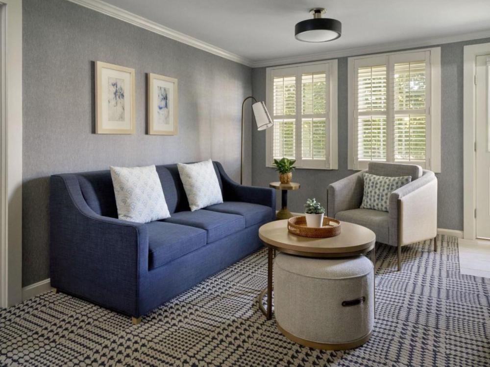 Cottage with Garden View interior